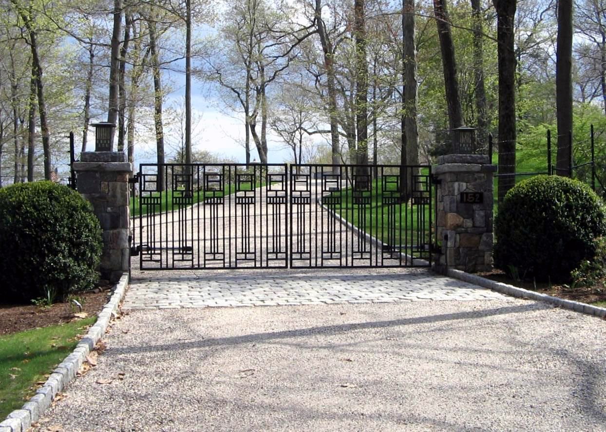 geometrical pattern on black metal driveway gate