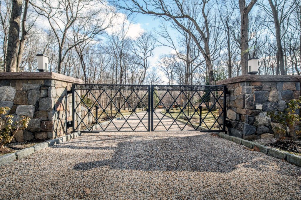 Triangular Patterned Custom Metal Driveway Gate