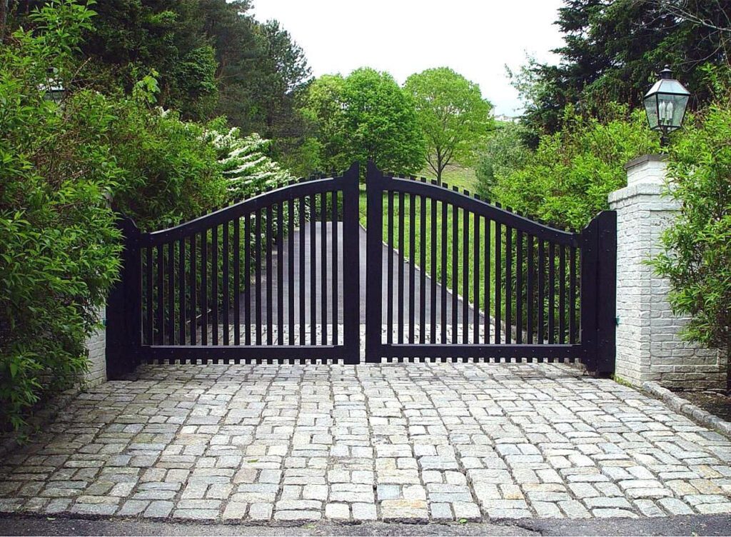 Black Wooden Driveway Gate with Wooden Pickets