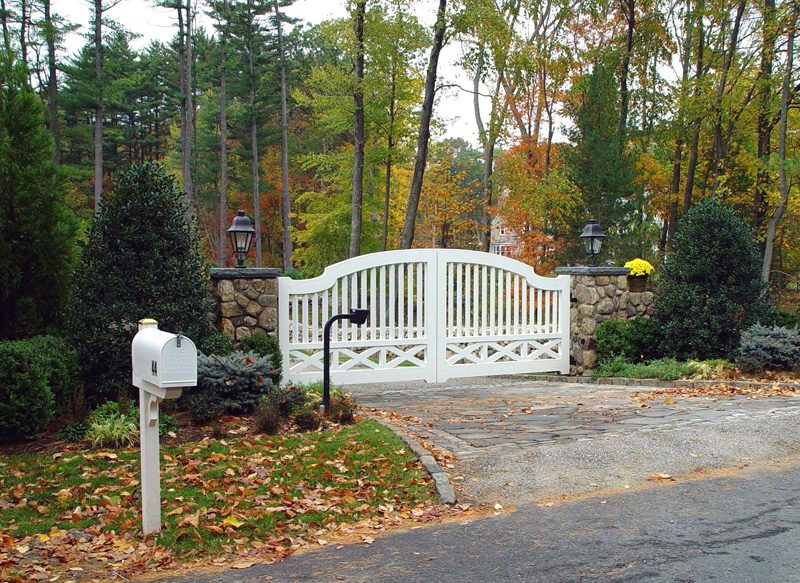 autumn driveway gate look