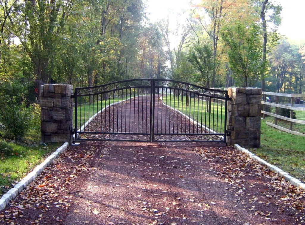 Metal Gate for Smaller Road Entry